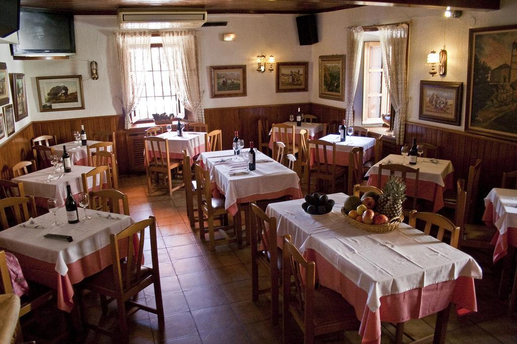 Hostal La Maya Cercedilla Ngoại thất bức ảnh